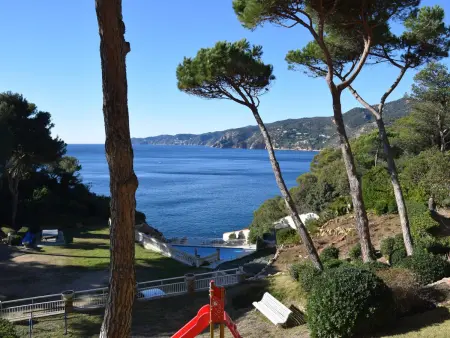 Appartement confortable avec piscine et accès direct à la mer - Photo 2