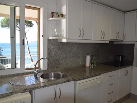 Appartement confortable avec piscine et accès direct à la mer - Photo 14