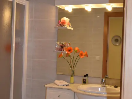 Appartement confortable avec piscine et accès direct à la mer - Photo 19