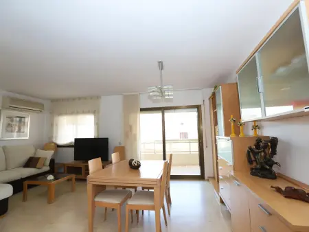 Appartement confortable à 50m de la plage avec piscine - Photo 1