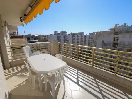 Appartement Deluxe à Salou, à 300m de la Plage avec Terrasse et Piscine - Photo 2