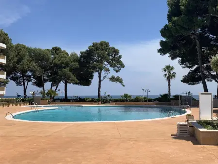Appartement Luxe Front de Mer avec Piscine et Terrasse à Vilafortuny, Cambrils - Photo 2
