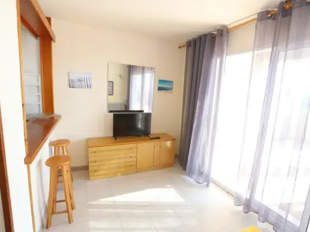 Superbe Attique avec Terrasse à 150m de la Plage et Piscine Commune à Salou - Photo 3