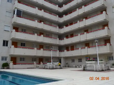 Superbe Attique avec Terrasse à 150m de la Plage et Piscine Commune à Salou - Photo 16