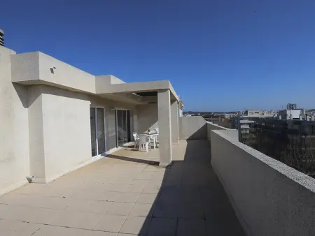 Superbe Attique avec Terrasse à 150m de la Plage et Piscine Commune à Salou - Photo 24