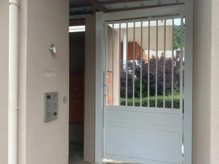 Bel F2 climatisé avec terrasse, proche Thermes et centre-ville, animaux acceptés - Photo 21