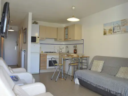 Cap d'Agde: Appt 2 pièces cabine, 6 couchages, proche plage, loggia, parking - Photo 4