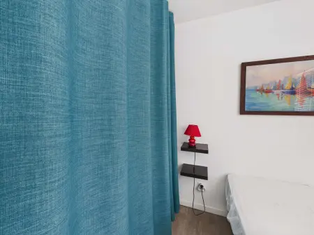 Appartement cosy 2 pièces cabine, terrasse, WIFI, parking privé, proche plage à Marseillan - Photo 15