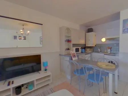T1 Bis Vue Mer, WiFi, à Larmor-Plage, 4 Pers, Appartement 4 personnes à Larmor Plage - Photo 5
