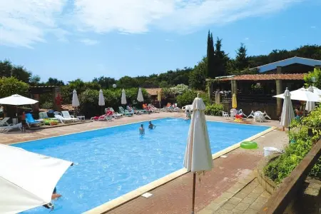 Holiday resort Centro Vacanze il Borgo Guardistallo- 2 letti soggiorno, Résidence Guardistallo avec Piscine & Nature - Photo 8