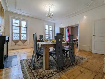 Appartement XIXe siècle - Centre-ville du Puy-en-Velay, 2 chambres, tout confort, proche monuments - Photo 2