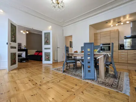 Appartement XIXe siècle - Centre-ville du Puy-en-Velay, 2 chambres, tout confort, proche monuments - Photo 3