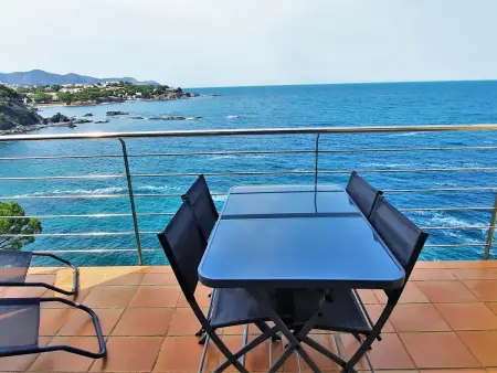 Appartement avec vue sur la mer, animaux acceptés et parking à Llançà - Photo 1