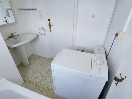 Appartement Familial à Llançà : Plage Carboneres, Parking et Animaux Acceptés - Photo 8