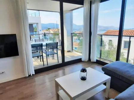 Appartement 3 chambres avec terrasse, piscine, parking et climatisation à Llançà - Photo 1