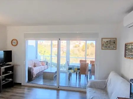 Appartement à Llançà avec grande terrasse, animaux acceptés, proche plage - Photo 1