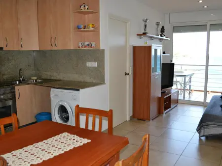 Appartement avec Terrasse Meublée et Parking à 10 Min du Centre de Llançà, Animaux Acceptés - Photo 4