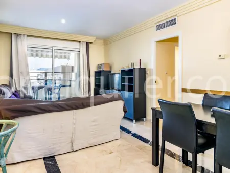 Luxueux appartement en bord de mer à Marbella dans le quartier Banana Beach - Photo 2