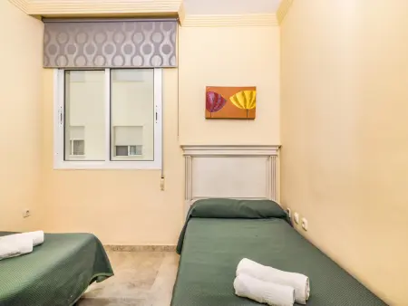 Appartement en bord de mer avec piscine, clim, wifi, et parking à Marbella - Photo 10