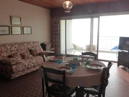 Studio cabine 4 pers, vue mer, balcon, parking, accès plage - Photo 2