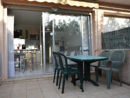 Studio Cabine 3 Couchages avec Terrasse, Parking, à 50m de la Plage - Le Grau d'Agde - Photo 1