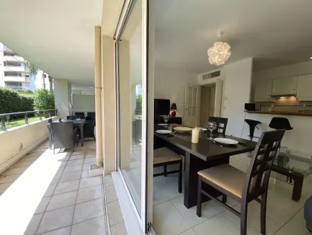 Appartement 3P avec Terrasse et Garage, à 10min des Plages de Juan-les-Pins - Photo 3
