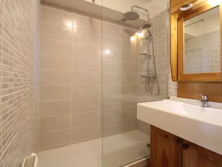 Appartement Duplex 10-12 pers. à 20m des pistes avec sauna, wifi et proche commerces - Photo 7