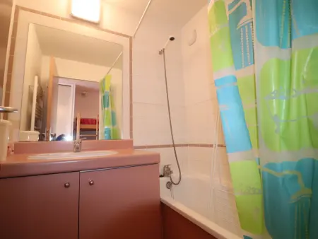 Studio cabine climatisé avec parking en bord de mer - Photo 5