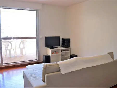 Appartement 3 pièces avec piscine et garage, proche plage - Photo 3