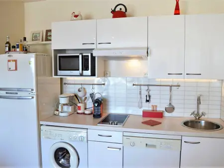 Appartement 3 pièces avec piscine et garage, proche plage - Photo 4