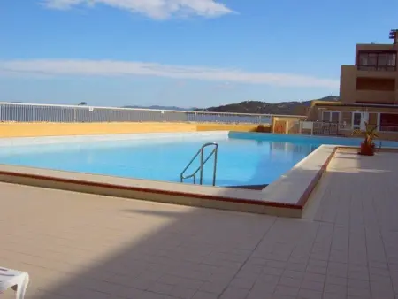 Appartement 3 pièces avec piscine et garage, proche plage - Photo 8
