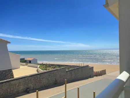Appartement près de la plage avec balcon et parking privé - Photo 22