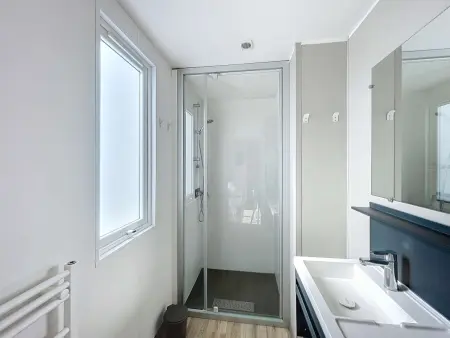 Mobil-Home Grand Confort 6 Pers, 3 Chambres, Terrasse, Plage à 200m, Piscine Chauffée - Photo 8