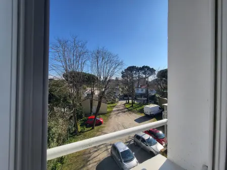 Appartement rustique proche plage et base nautique, stationnement inclus - Photo 8