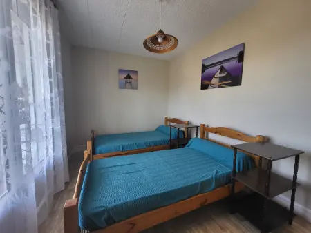 Appartement rustique proche plage et base nautique, stationnement inclus - Photo 9