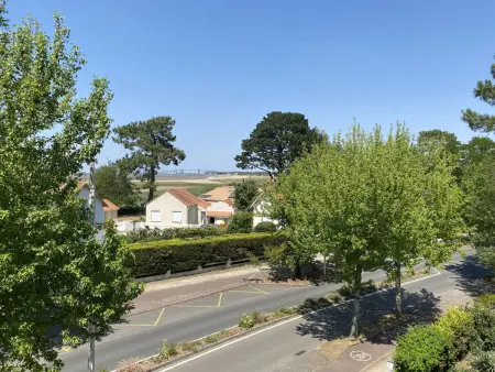Appartement rustique proche plage et base nautique, stationnement inclus - Photo 25