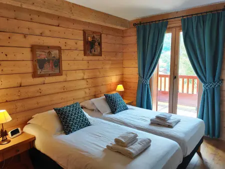 Chalet 3 chambres avec spa et piscine, pied des pistes - Photo 9
