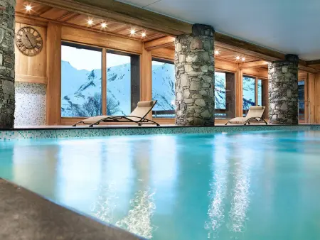 Chalet 3 chambres avec spa et piscine, pied des pistes - Photo 14