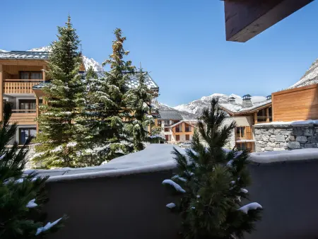 Appartement contemporain près des pistes à Val d'Isère, 4 chambres, cheminée, parking inclus - Photo 11