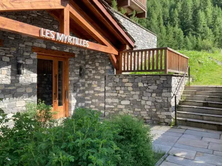 Appartement contemporain près des pistes à Val d'Isère, 4 chambres, cheminée, parking inclus - Photo 16