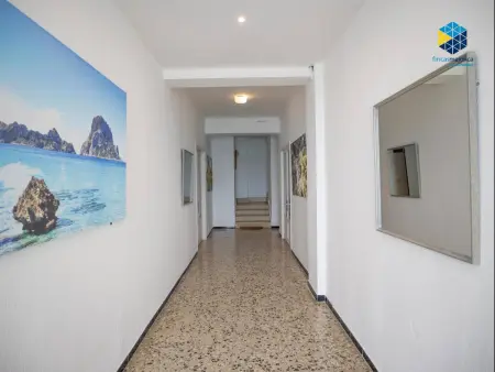 Charmant apt 2 ch avec terrasse, clim et cuisine équipée - Photo 17