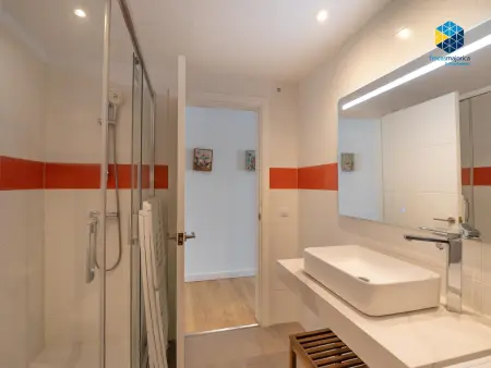 Bel appartement en bord de mer - 3 chambres à S'Illot - Photo 24