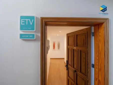 Bel appartement 2 chambres à S'Illot avec climatisation - Photo 4