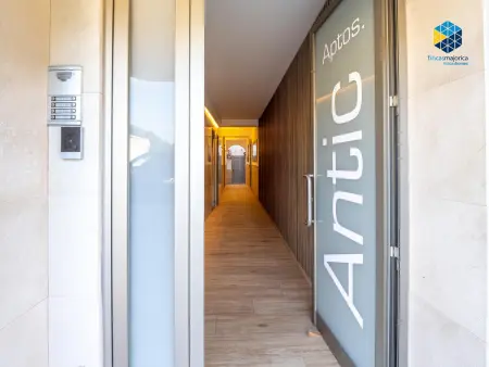Bel appartement 2 chambres sur la plage à S'Illot - Photo 2