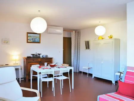 Appartement 2 pièces avec piscine et parking à 2 pas de la plage au Lavandou - Photo 1
