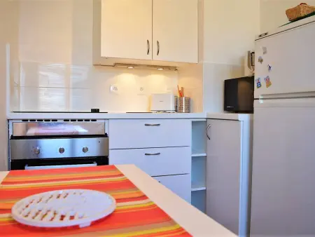 Appartement 2 pièces avec piscine et parking à 2 pas de la plage au Lavandou - Photo 7