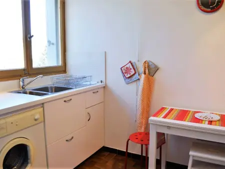 Appartement 2 pièces avec piscine et parking à 2 pas de la plage au Lavandou - Photo 8