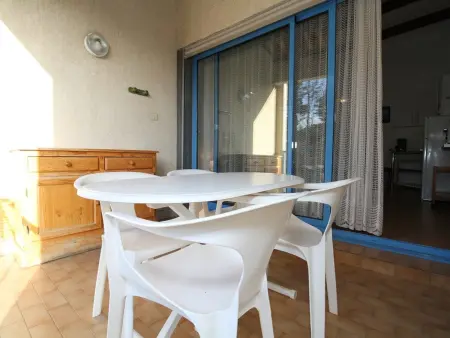 Grand Studio Climatisé avec Terrasse et Parkings, Proche des Thermes - Photo 8