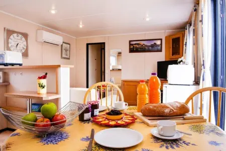 Domaine Les Mûriers Vendres-Plage // mobilhome 2 chambres, Mobil-home de plage avec terrasse - Photo 8