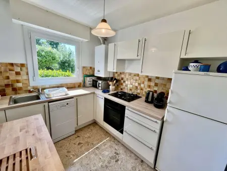 Quiberon - Appartement T3 de 65m² en rez-de-chaussée avec terrasse, proche plage et stationnement - Photo 4